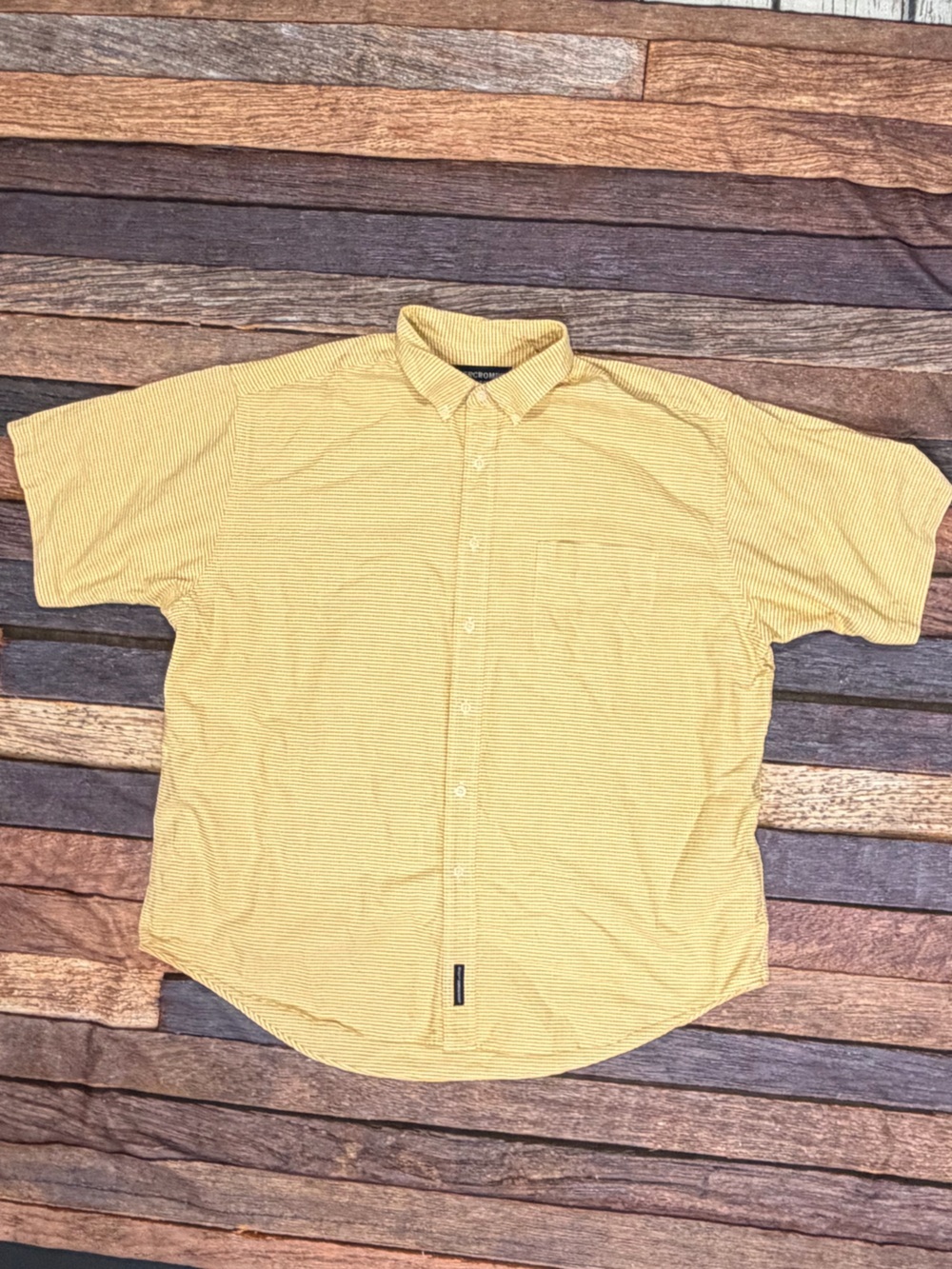 Abercrombie & Fitch Yellow Short Sleeve Men's Button Down Shirt